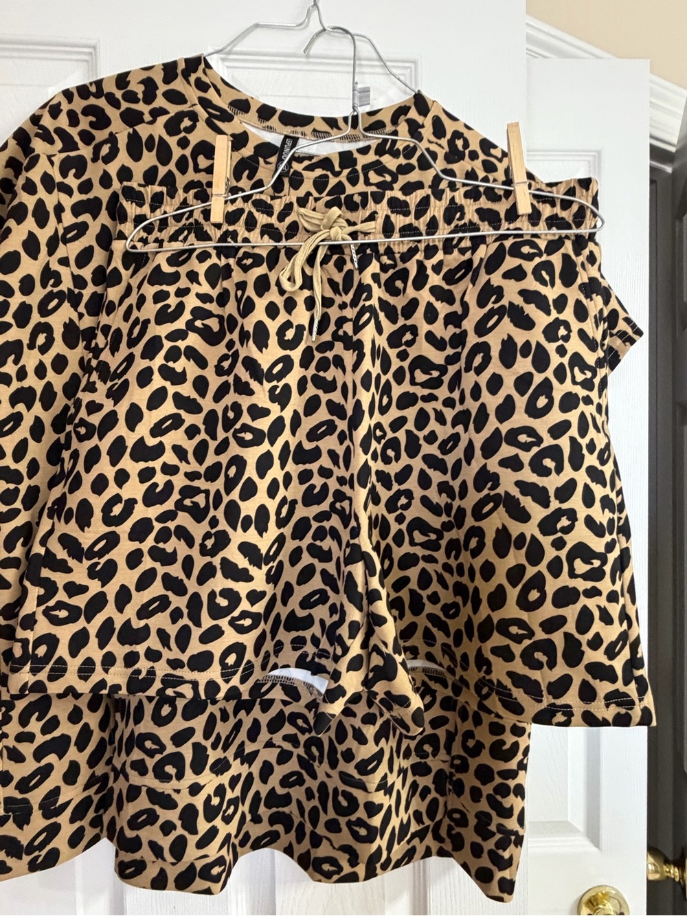 Leopard Print Short Sleeve Top - Tan/Black - Picture 6 of 6